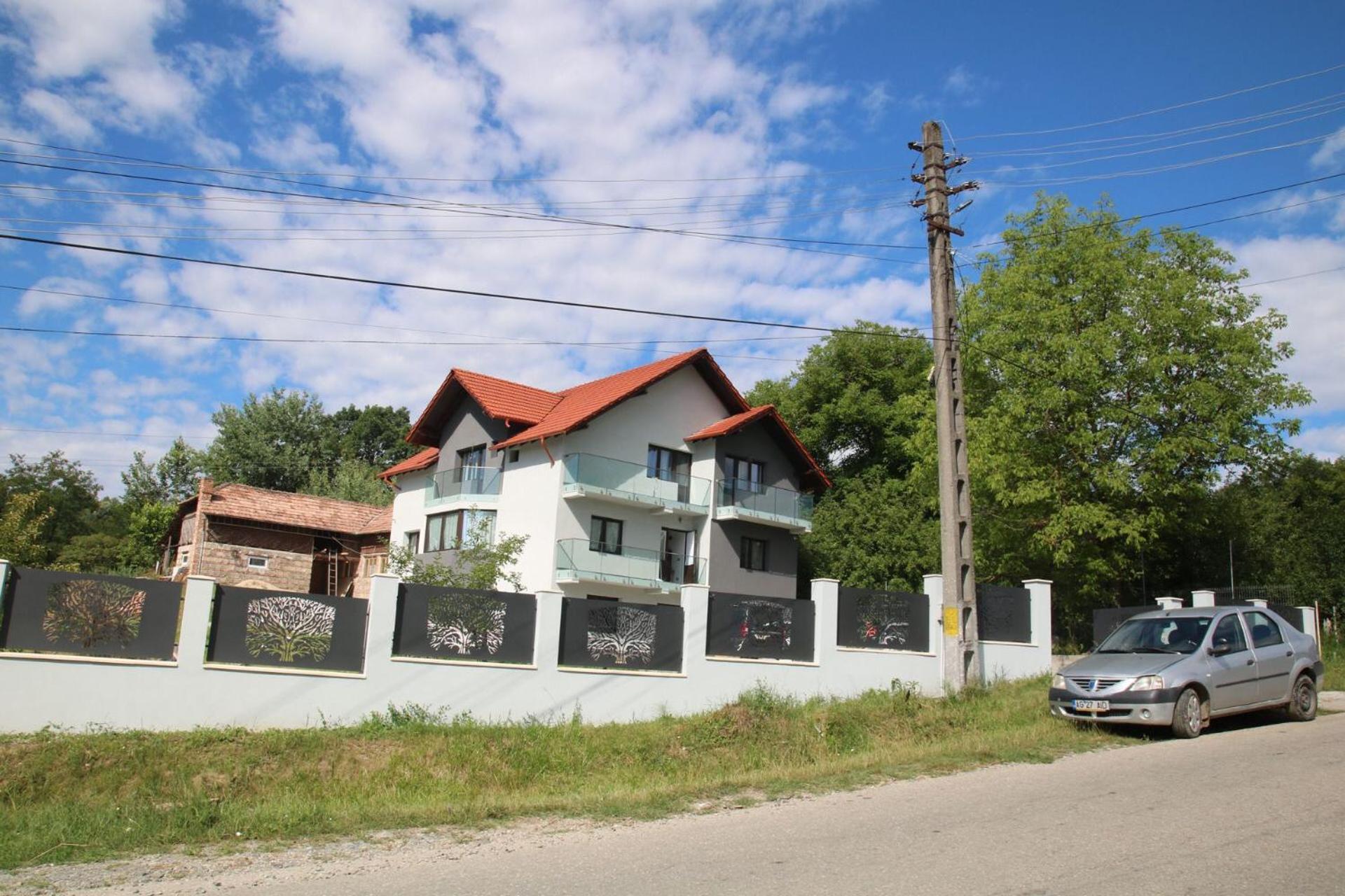 Pensiunea Albero Куртя-де-Арджеш Екстер'єр фото